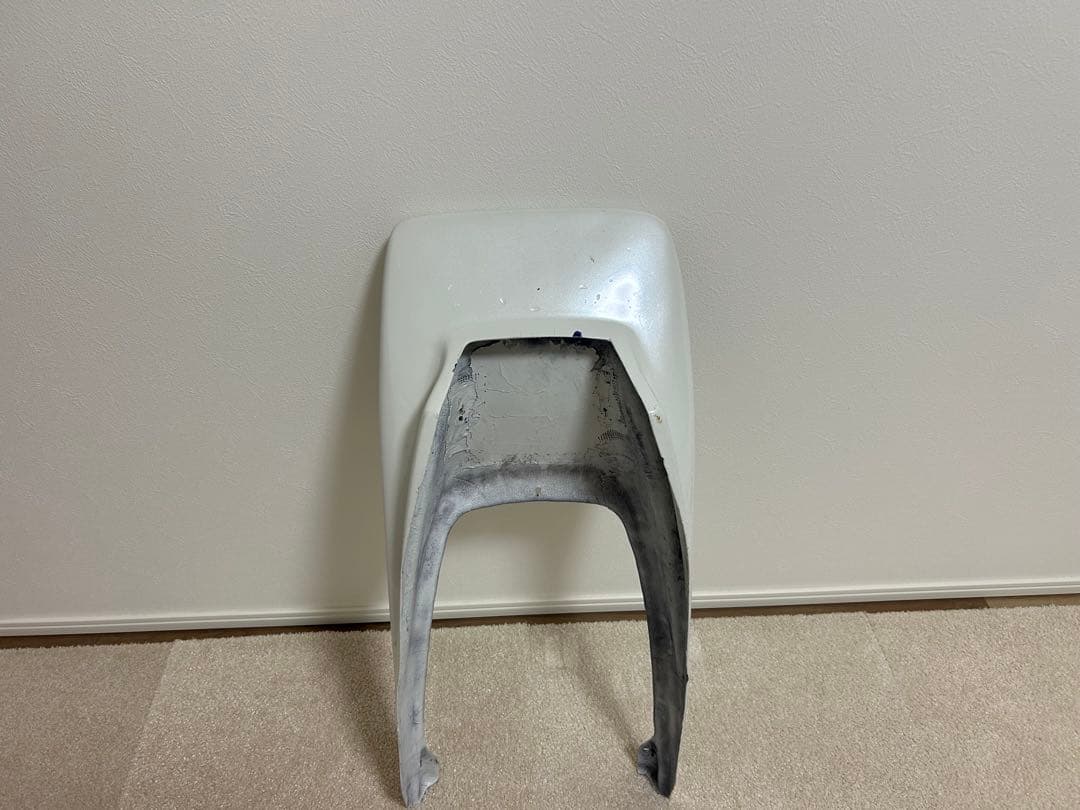 バイク用白色カウル