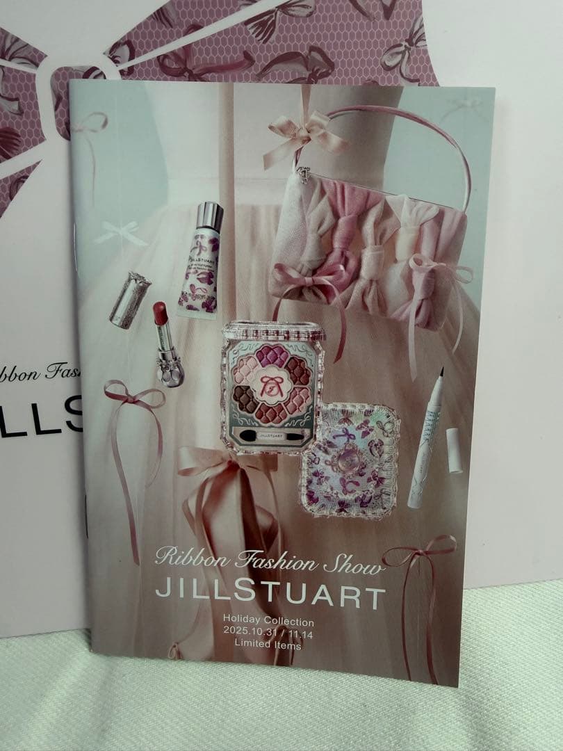 JILLSTUARTクリスマスコフレ2025リボンファッションショーコレクション