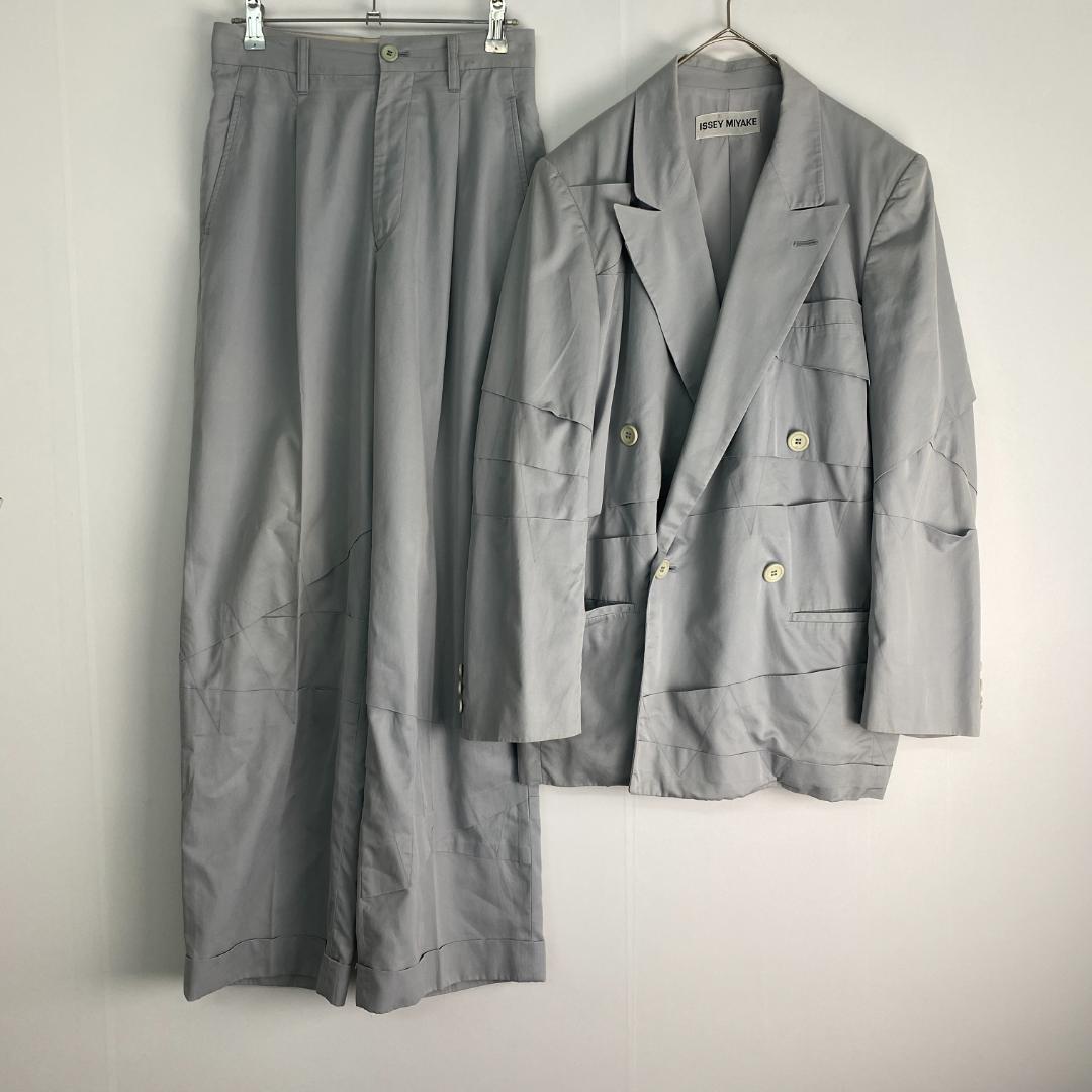 イッセイミヤケ　スーツセットアップ　ダブル　レイヤーデザイン　奇抜　ライトブルー