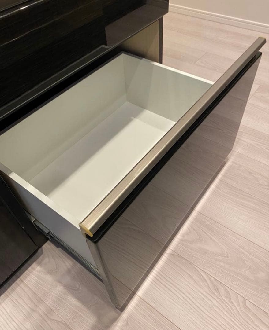 【ニトリ】黒の木製食器棚・キッチンカウンター