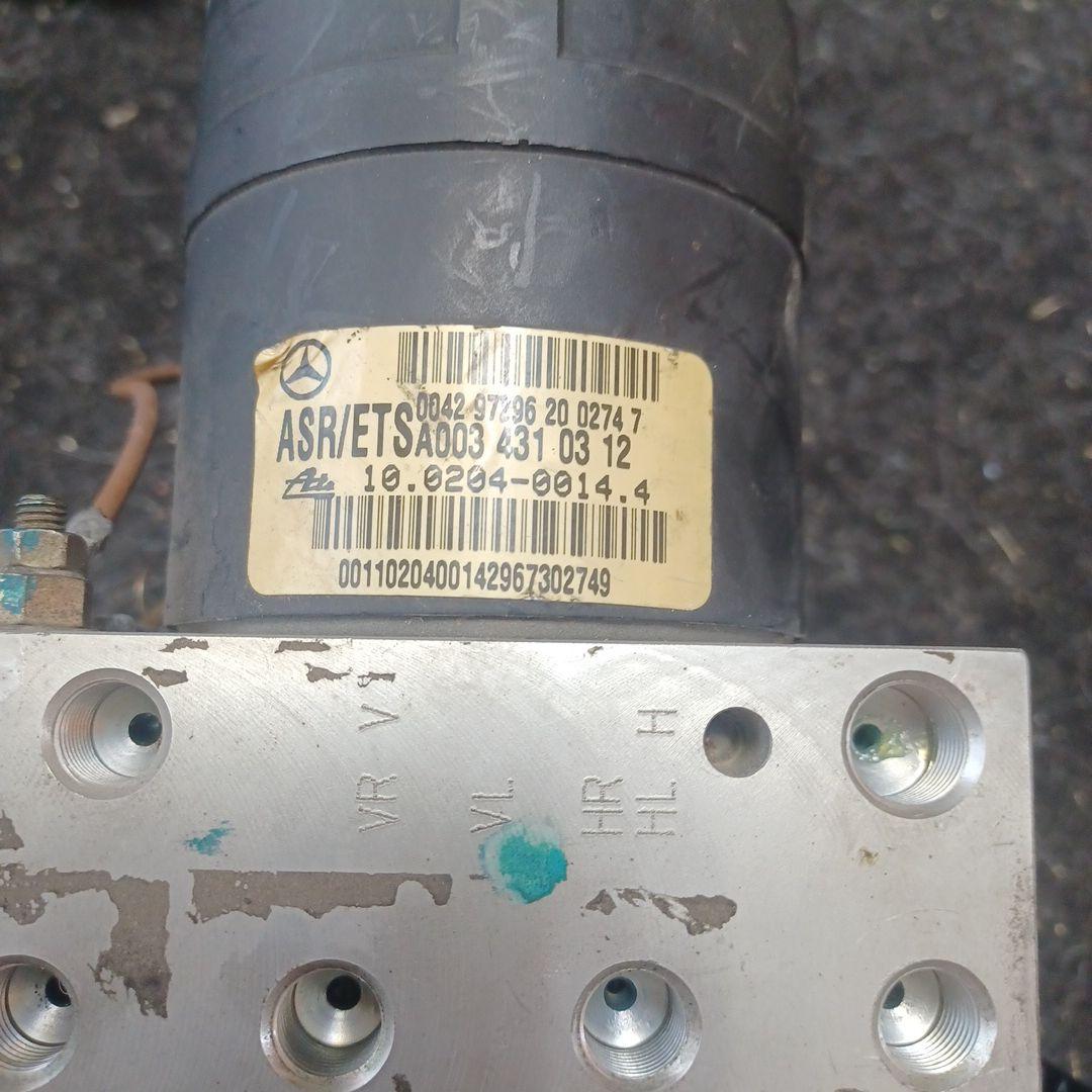 メルセデス・ベンツ W202 W208 R170 ABSポンプアクチュエーター