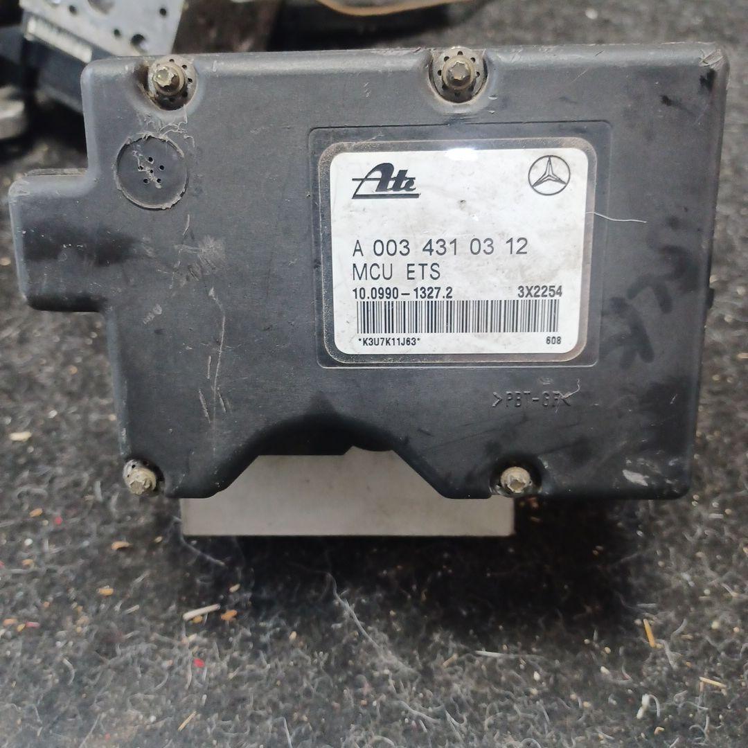 メルセデス・ベンツ W202 W208 R170 ABSポンプアクチュエーター