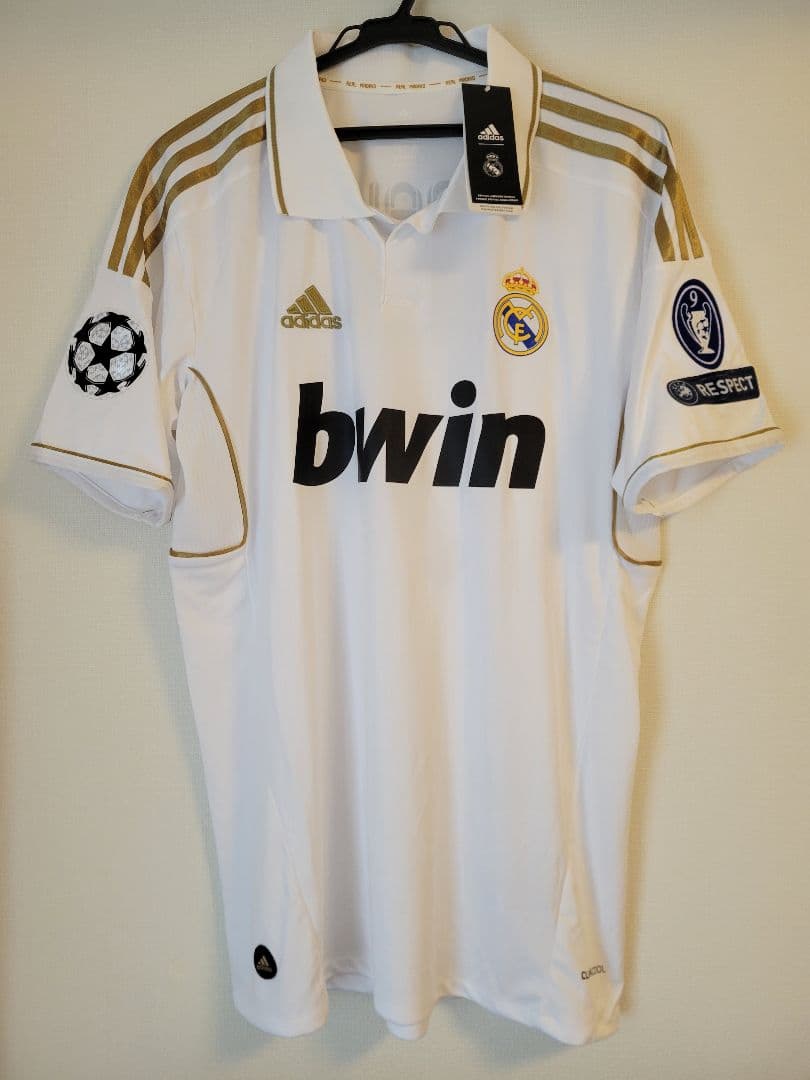 クリスティアーノ ロナウド レアル マドリード サイン ユニフォーム 証明書付き