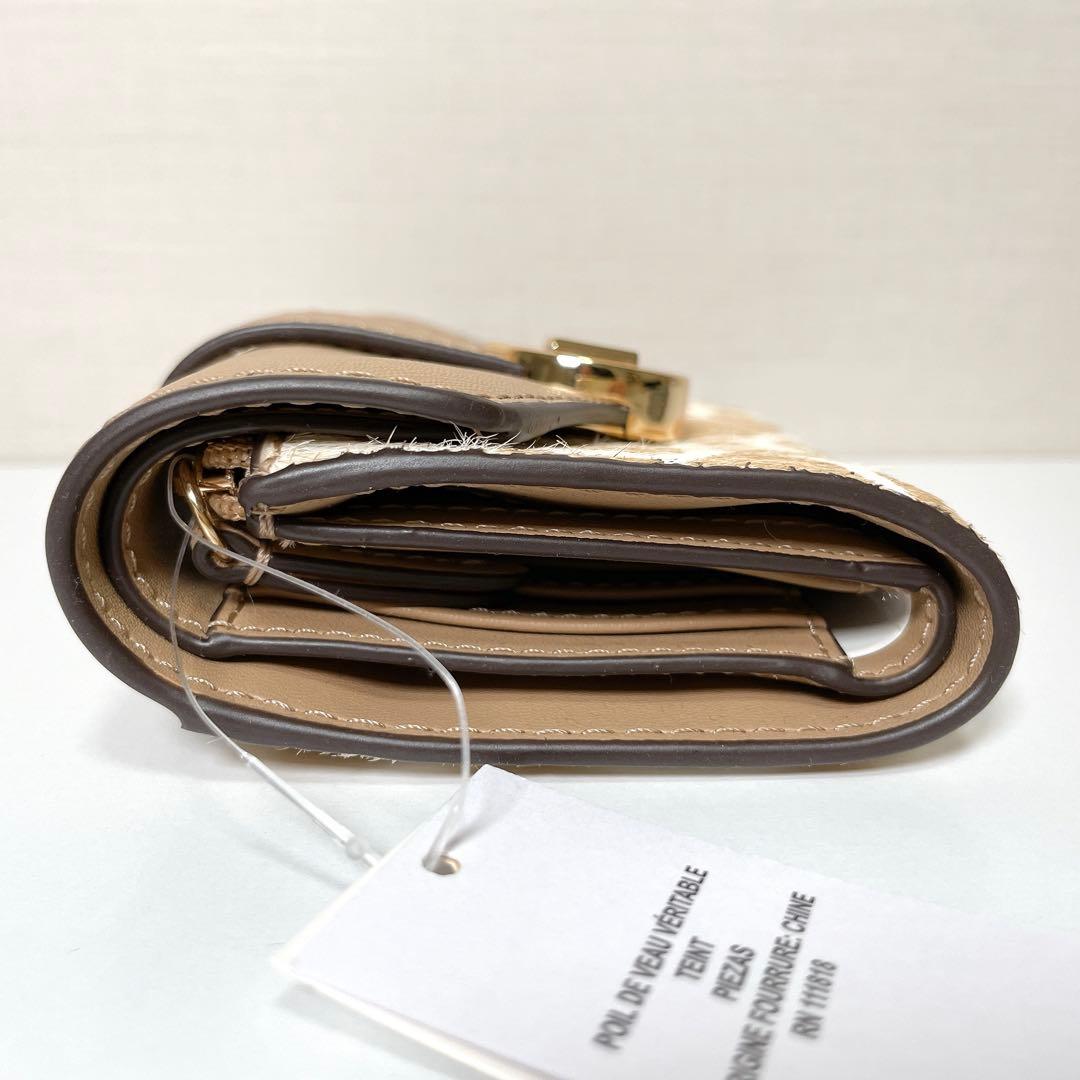 ちょっぴり大人なミニ財布✨MICHAEL KORS カルメン 二つ折り財布