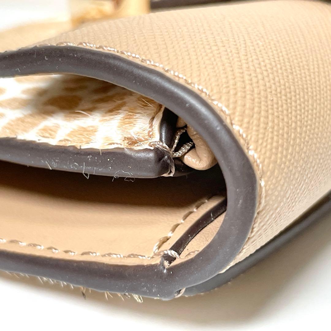 ちょっぴり大人なミニ財布✨MICHAEL KORS カルメン 二つ折り財布