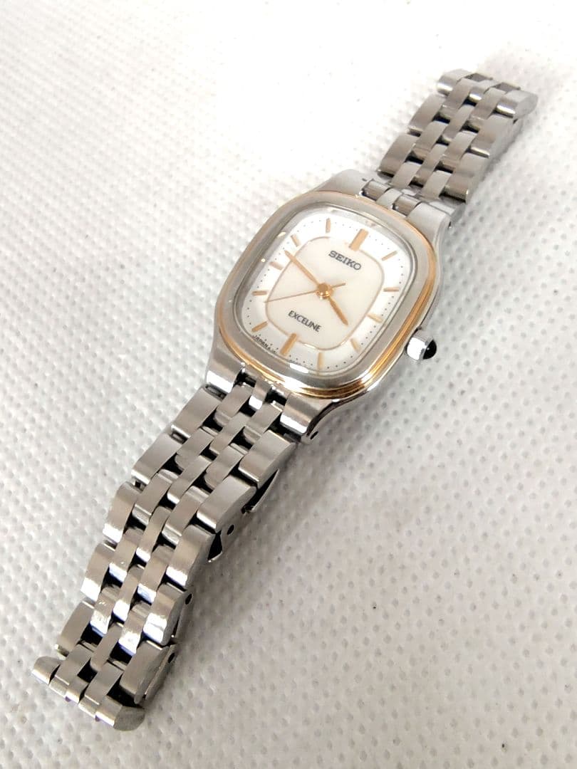 【電池新品、年差10秒、美品】SEIKO セイコー　エクセリーヌ　白蝶貝ダイヤル
