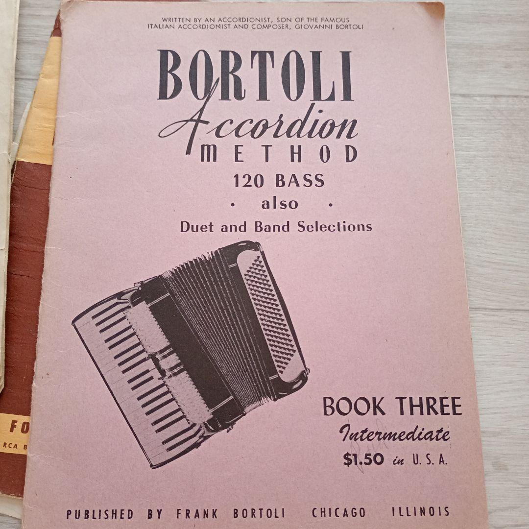 アコーディオン　楽譜　譜面　教則本