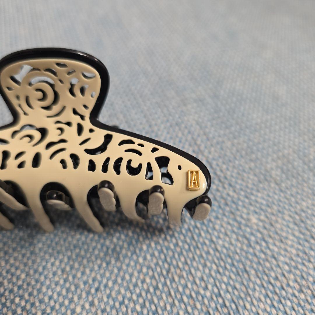 アレクサンドルドゥパリ M　クリップ　ホワイト　×ブラック