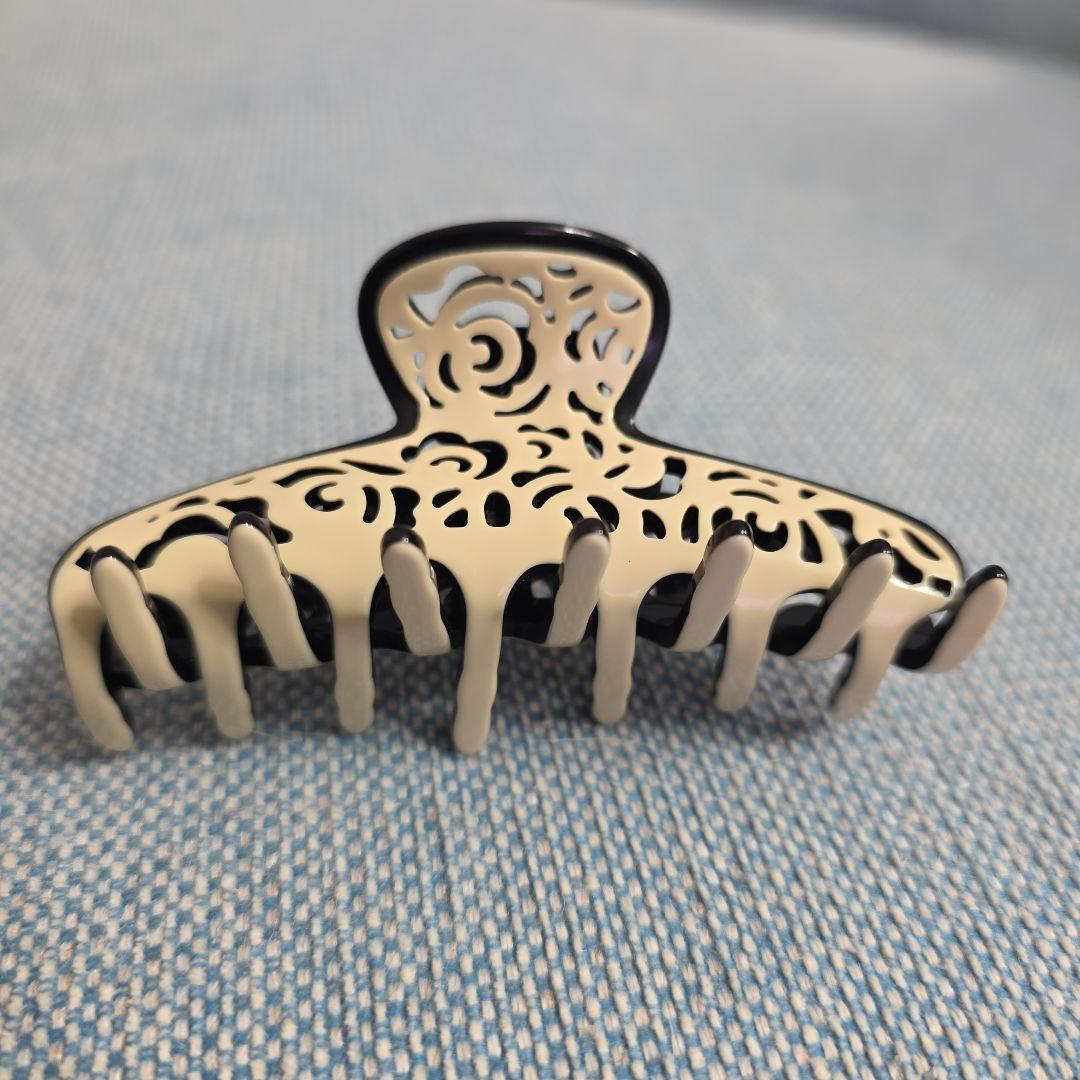 アレクサンドルドゥパリ M　クリップ　ホワイト　×ブラック