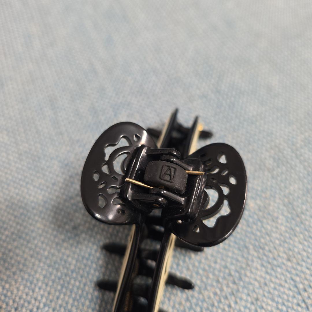 アレクサンドルドゥパリ M　クリップ　ホワイト　×ブラック