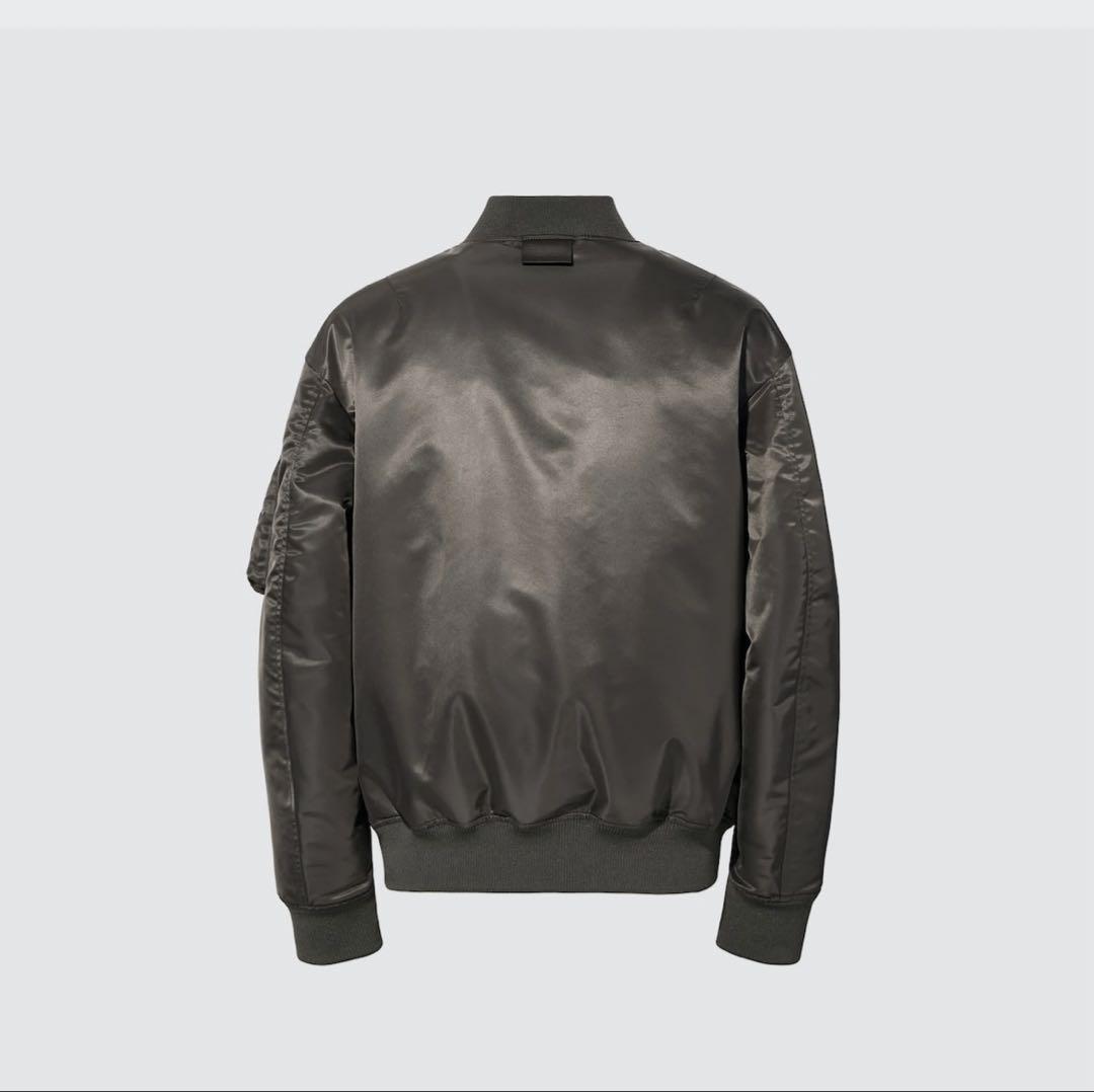 新品未使用UNIQLO ＋J ハイブリッドダウンオーバーサイズ