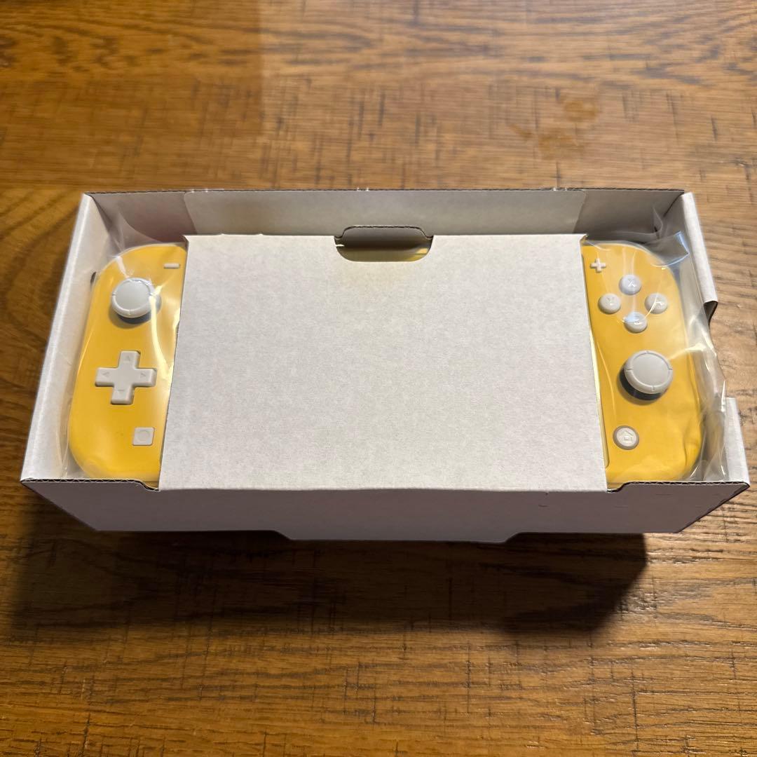 【新品・未使用】Nintendo Switch Lite イエロー