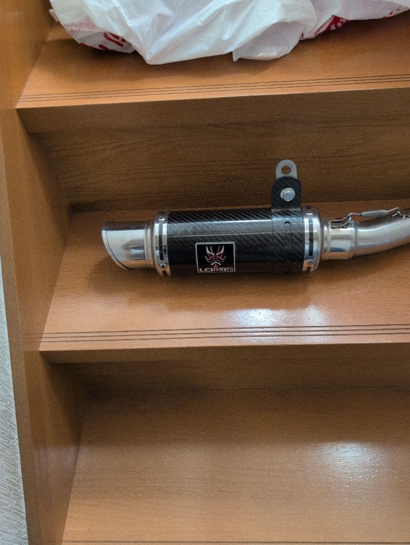 ドカティモンスター400社外マフラー。