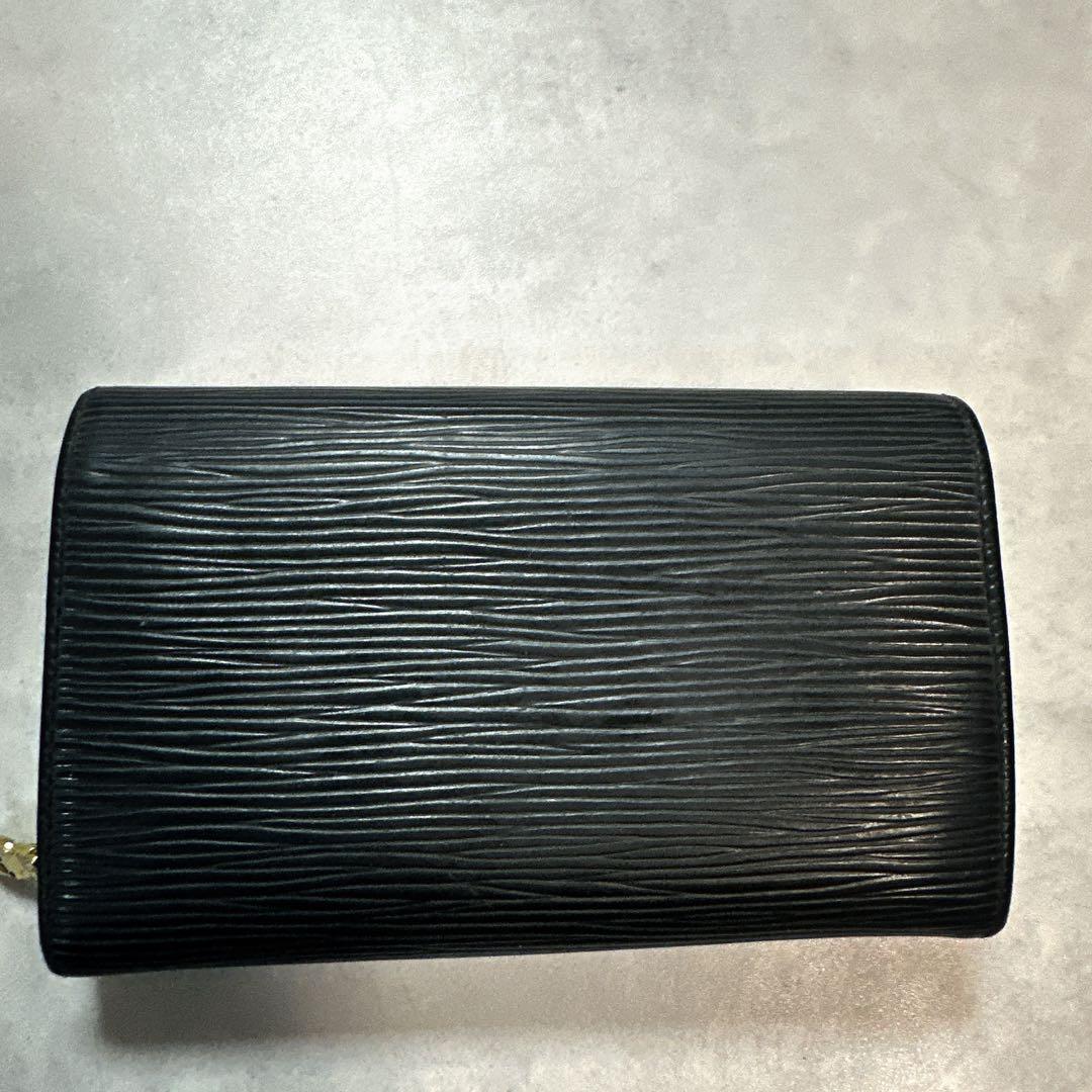 LOUIS VUITTON エピ M63502 ポルト モネ・ビエ トレゾール