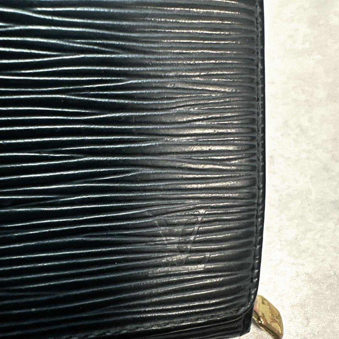 LOUIS VUITTON エピ M63502 ポルト モネ・ビエ トレゾール