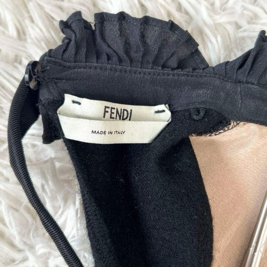 FENDIフェンディ　 ウールハイネックチュニック フリル透かしメッシュ刺繍