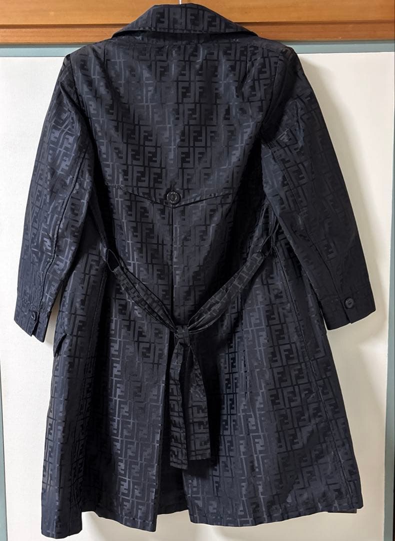 FENDI ブラックロングコート ダブルブレスト