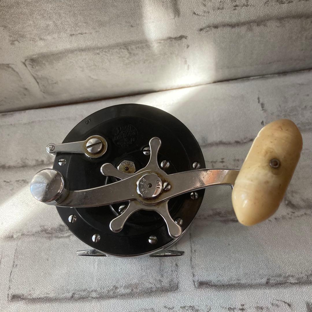 船釣り　ベイトリール シルバー ブラック 右巻き