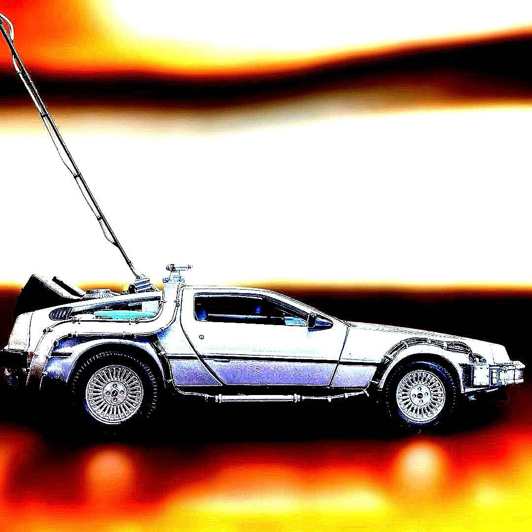 【 超稀少品 極 】 バックトゥザフューチャー　デロリアン