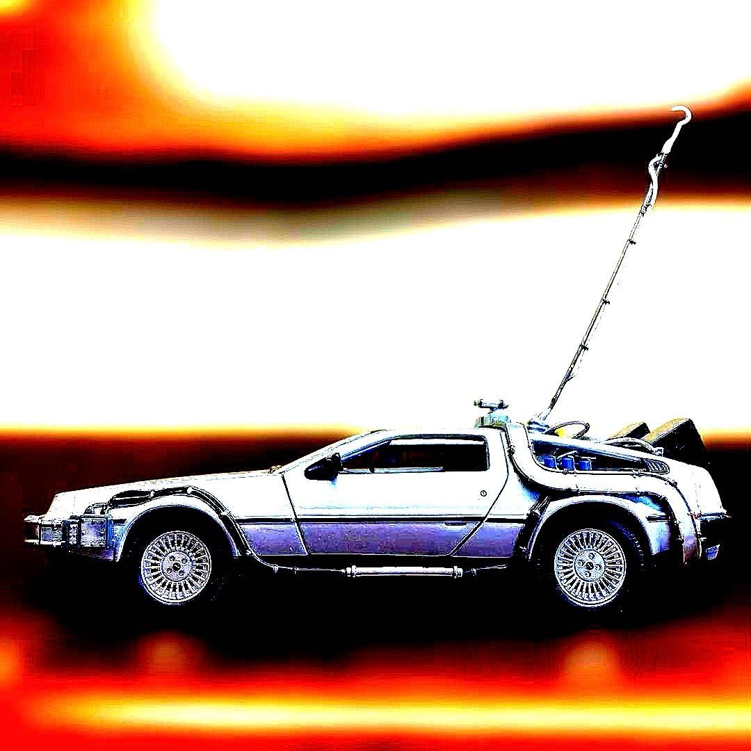 【 超稀少品 極 】 バックトゥザフューチャー　デロリアン