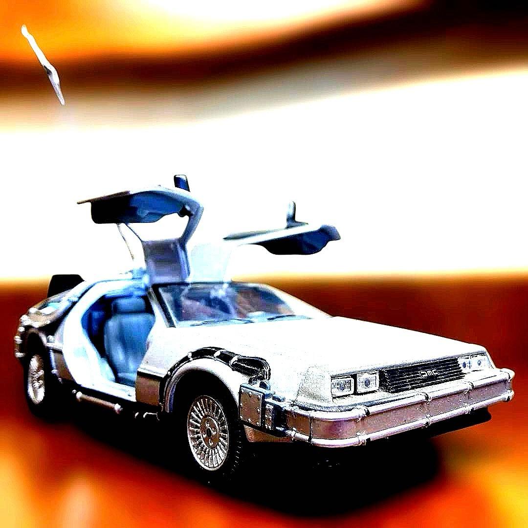 【 超稀少品 極 】 バックトゥザフューチャー　デロリアン