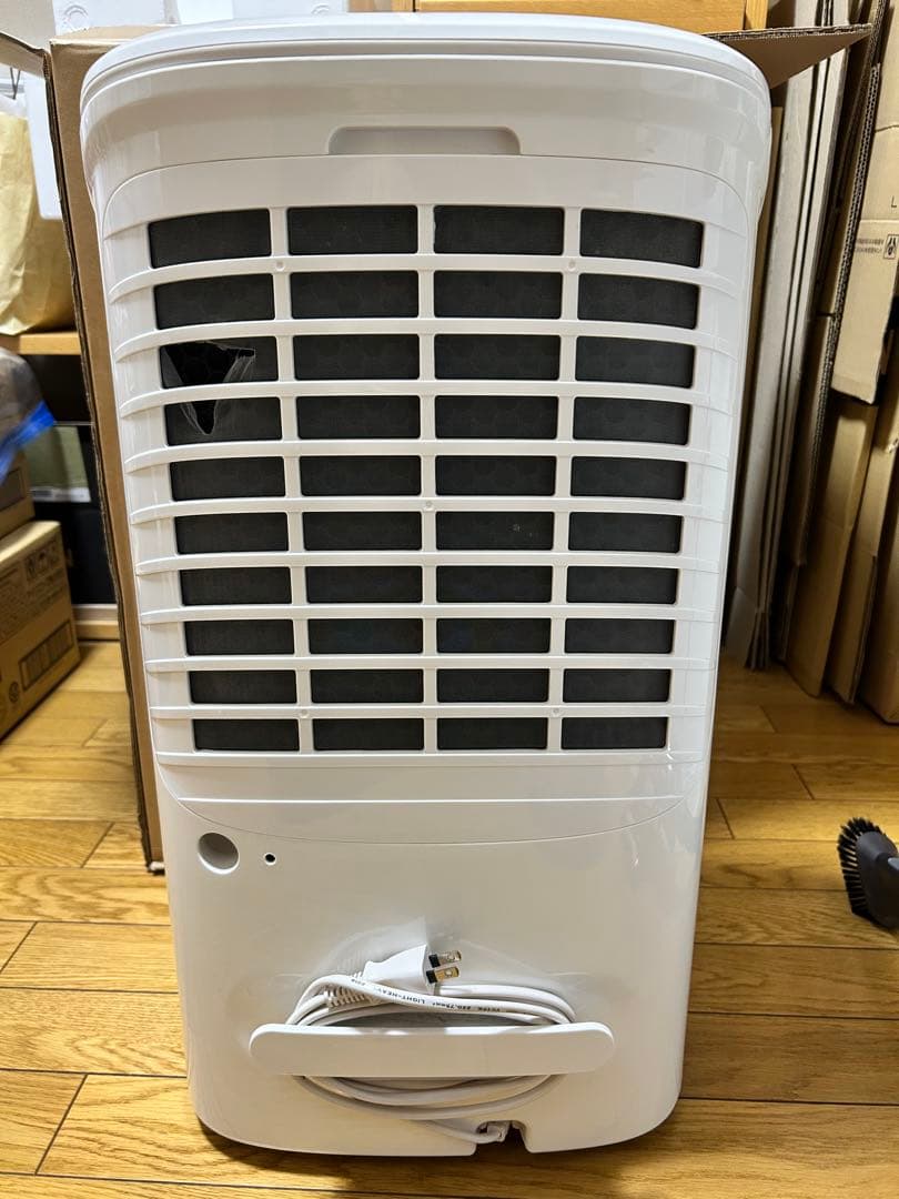 D*9様 IRIS OHYAMA 除湿機 DCE-120