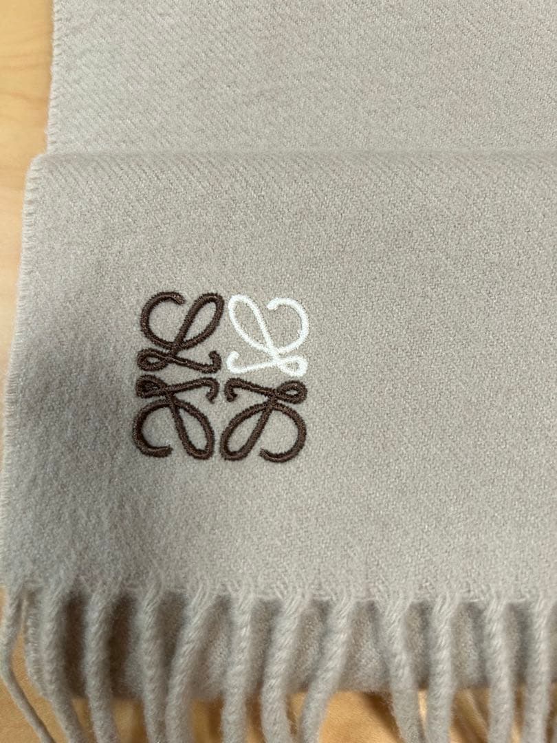 ロエベ　アナグラム　マフラー