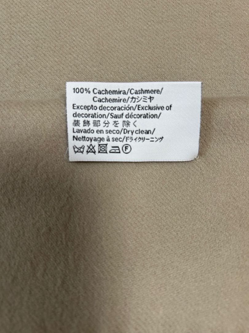 ロエベ　アナグラム　マフラー