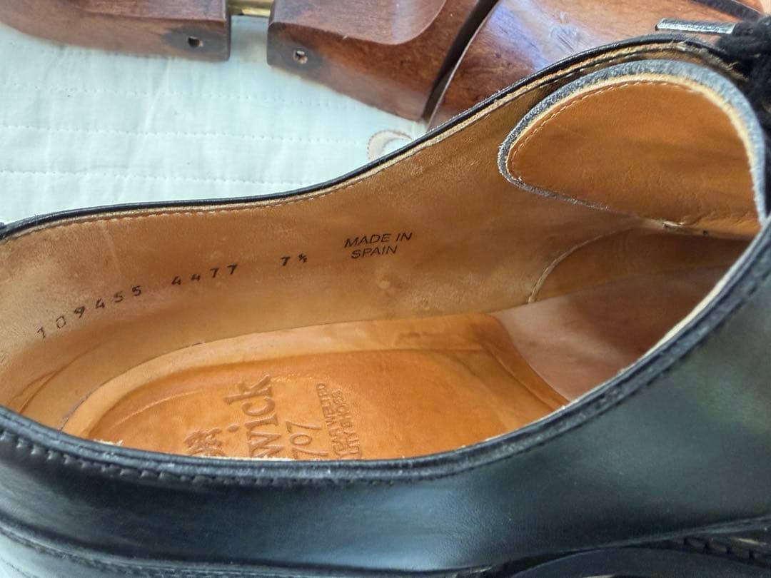 Berwick 4477BCVIBK 黒のレザー バーウィック