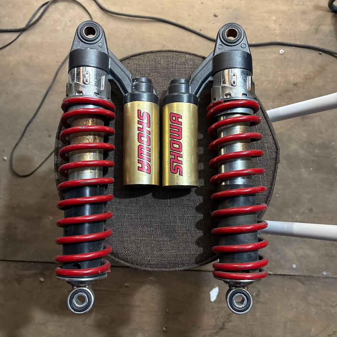 S*i様 SHOWA ダブルショックサスペンション レッドスプリング