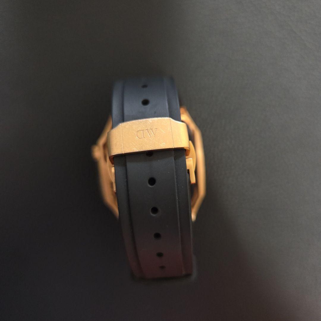 ダニエルウェリントン　アップルウォッチカバー