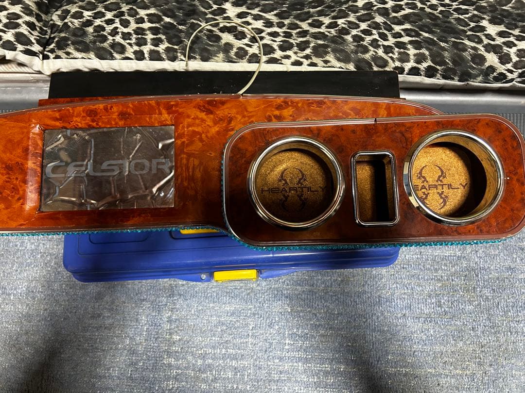 30セルシオフロントテーブル