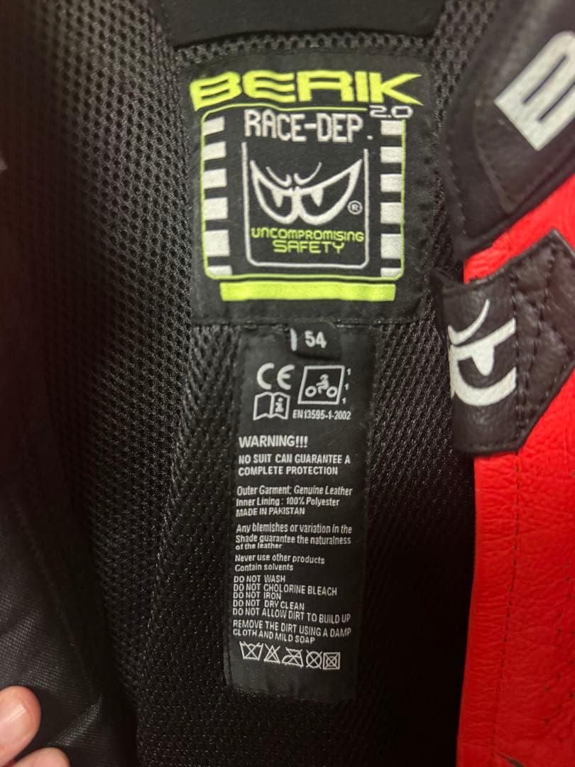 BERIK ベリック レーシングスーツ 54 サイズ