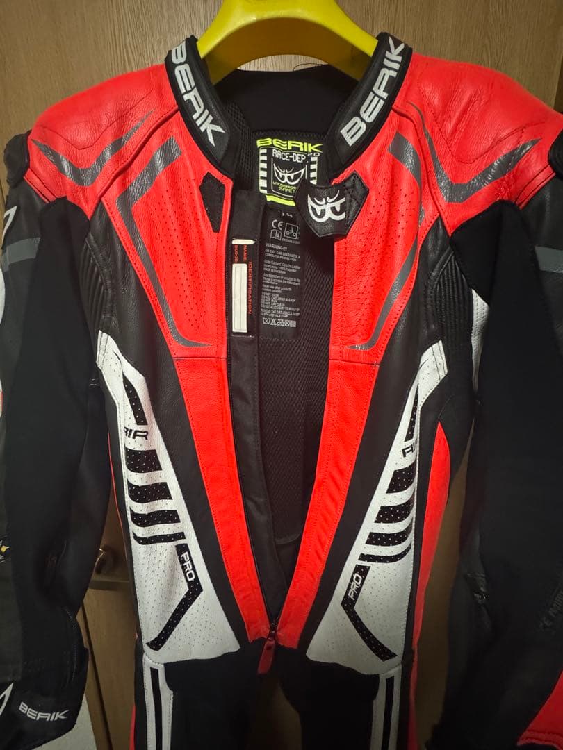 BERIK ベリック レーシングスーツ 54 サイズ