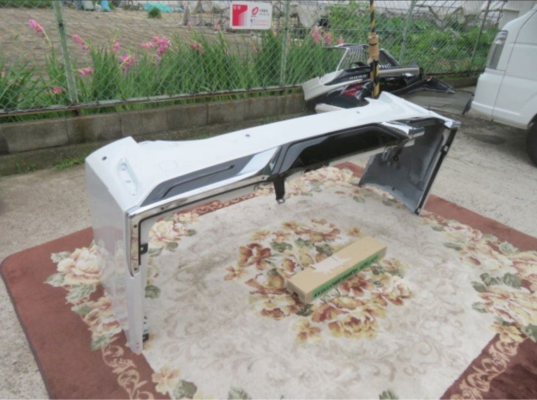 S*e様 40アルファード モデリスタ リアスポイラー ホワイトパール089