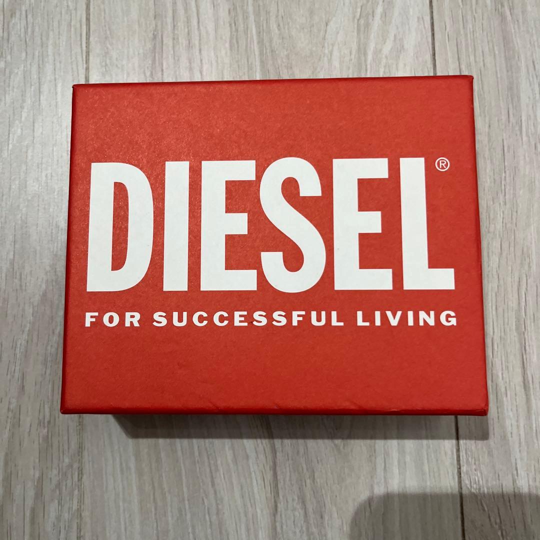 DIESEL二つ折り財布