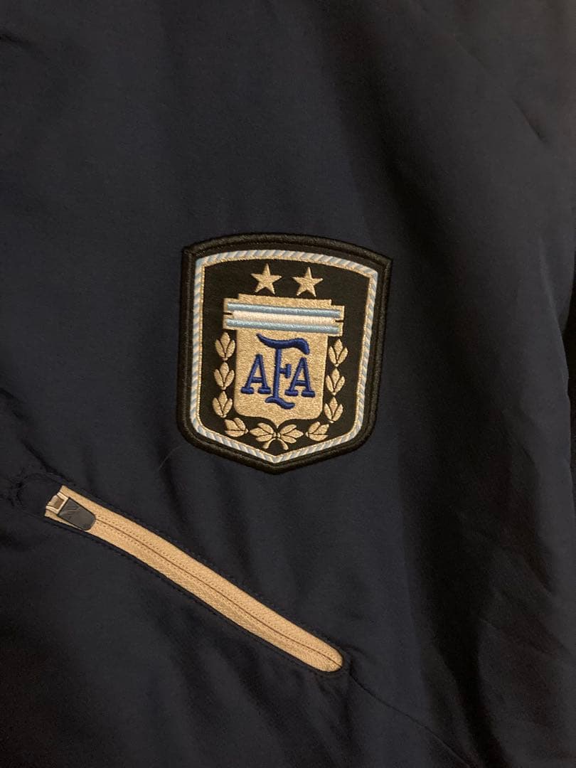 adidas アルゼンチン代表　Ｏサイズ ウィンドブレーカー ネイビー