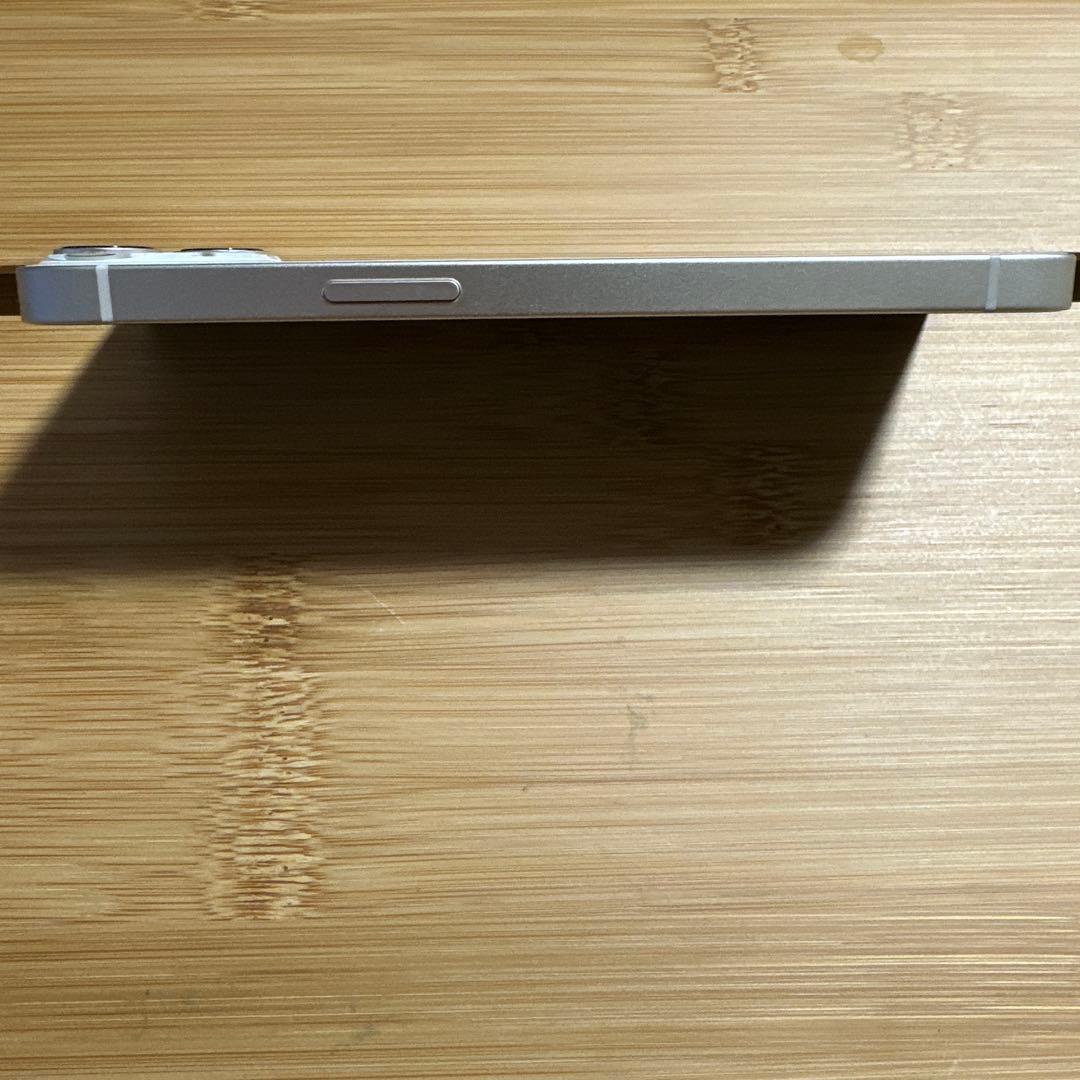 iPhone 13 128GB スターライト SIMフリー