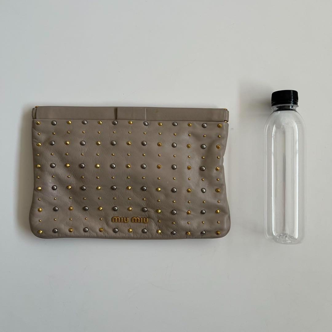 バッグ MIU MIU LEATHER STUDS FRAME CLUTCH BAG