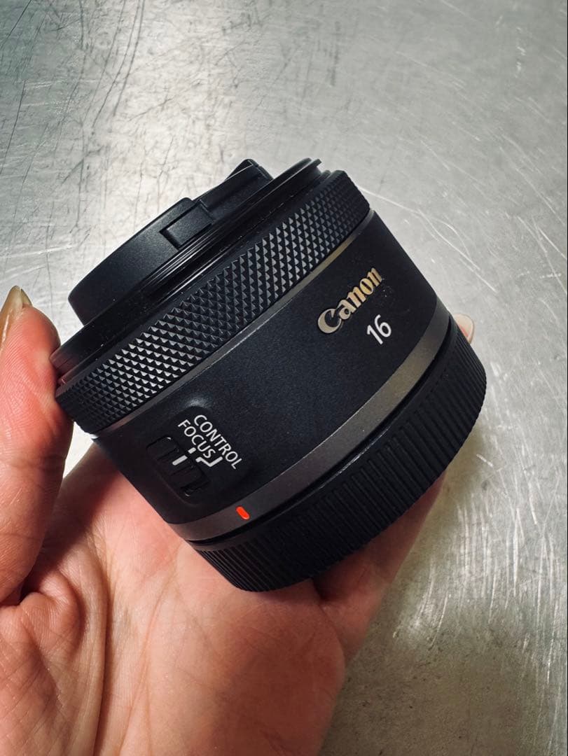 【値下げ！】Canon 超広角レンズRF 16mm F2.8STM