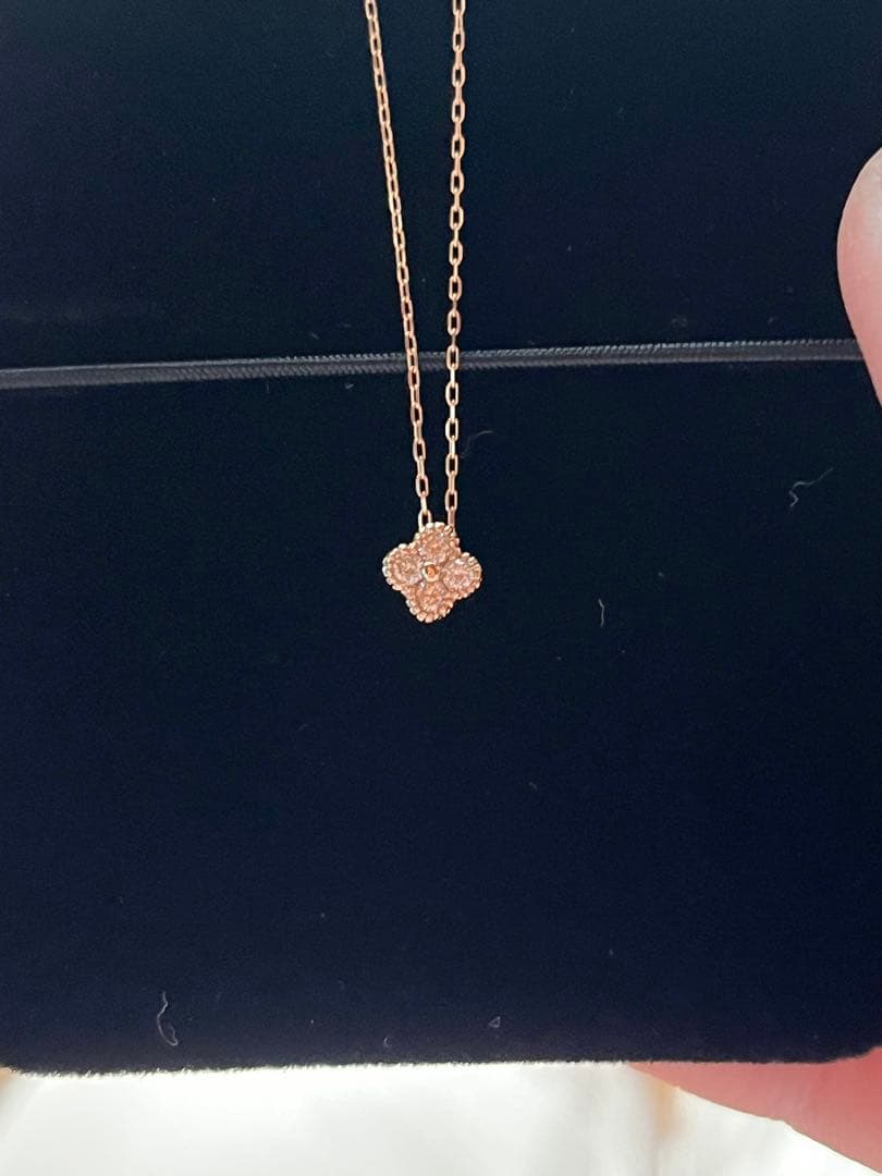 K18 ダイヤモンド　フラワーモチーフ　ネックレス