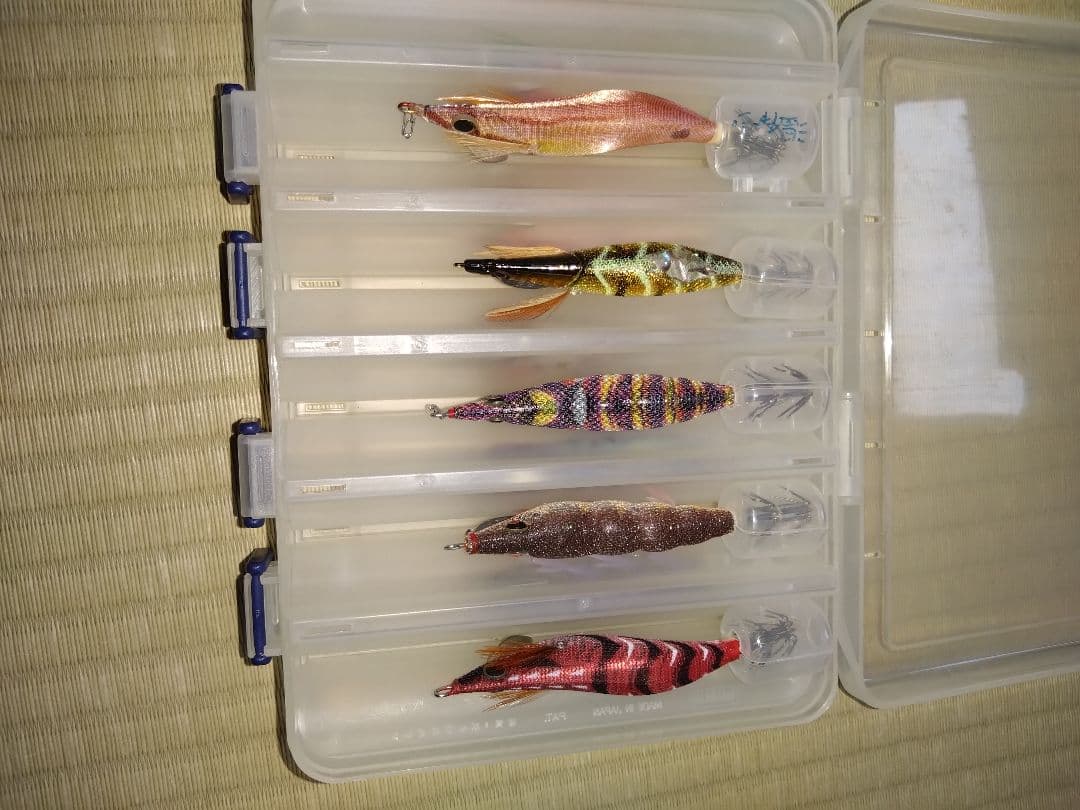 y’s　餌木51本と明邦バケットマウスBM-5000セット、ルアーボックス