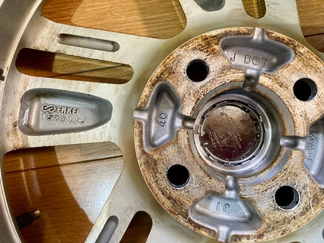 タイヤ・ホイール B 88