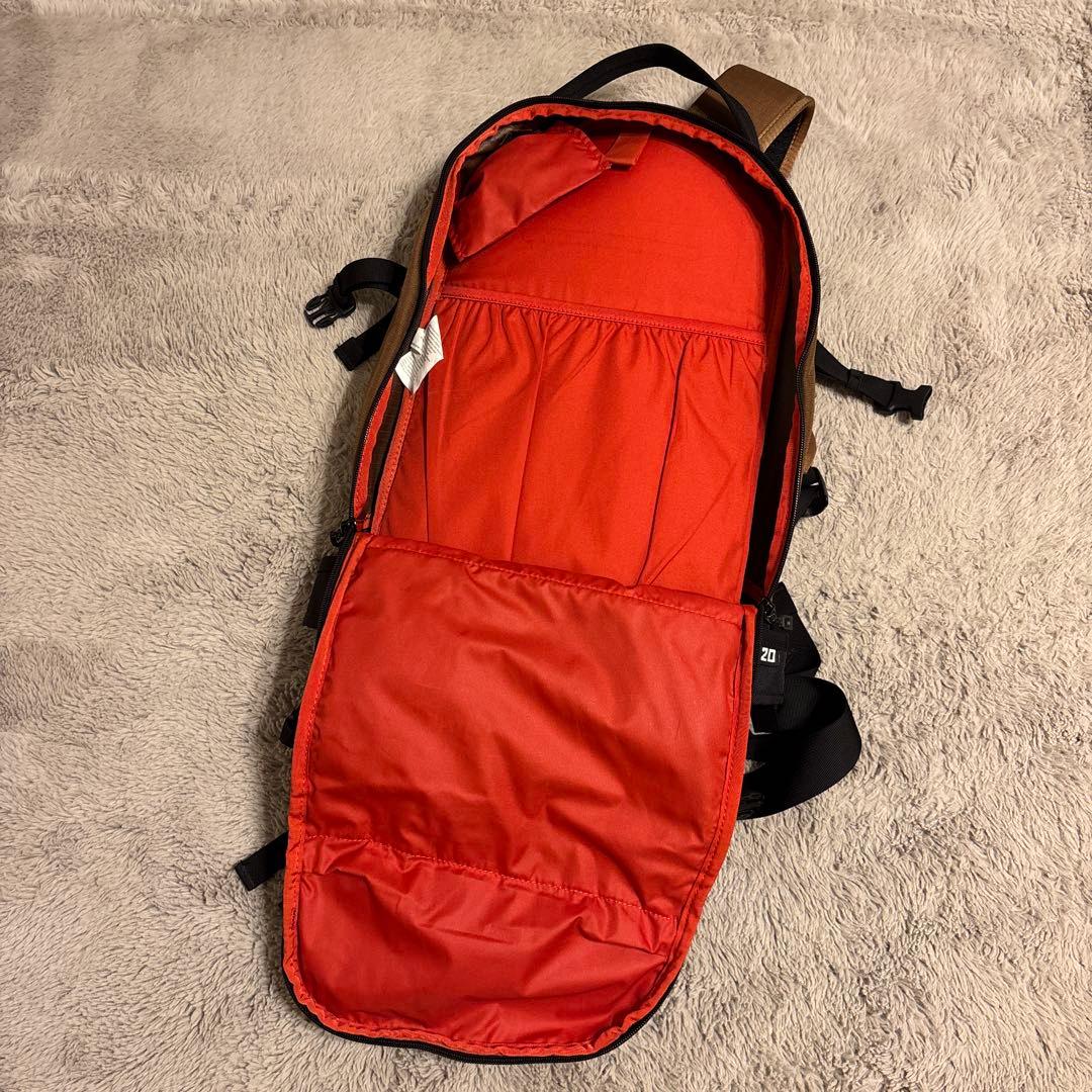 DAKINE ダカインスノーボードバッグ ヘリプロ20L