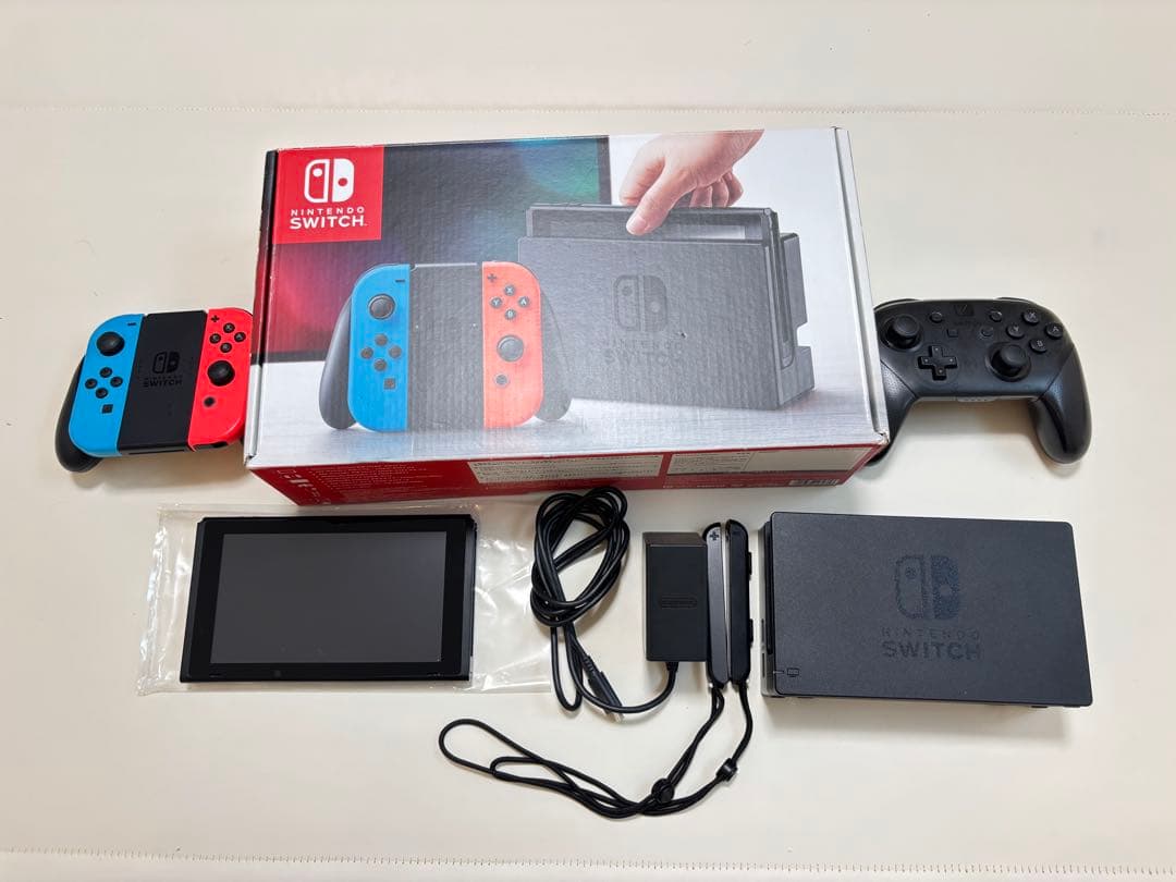 Nintendo Switch 本体 (ニンテンドースイッチ) Proコン付き