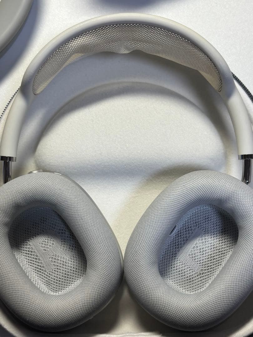 AirPods Max 第一世代　ライトニング版　シルバー　Apple