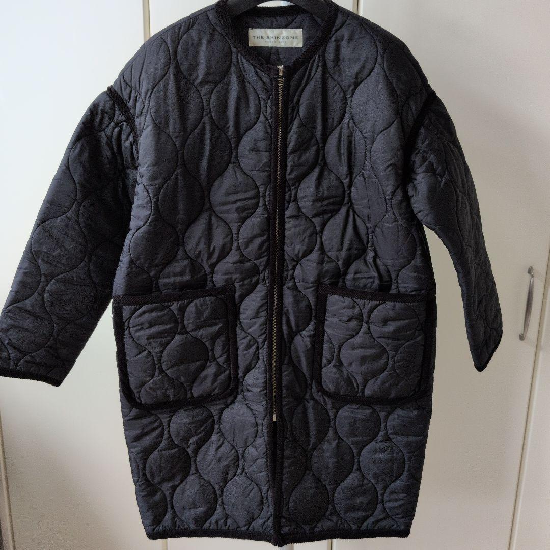 THE SHINZONE ノーカラーキルティングコート