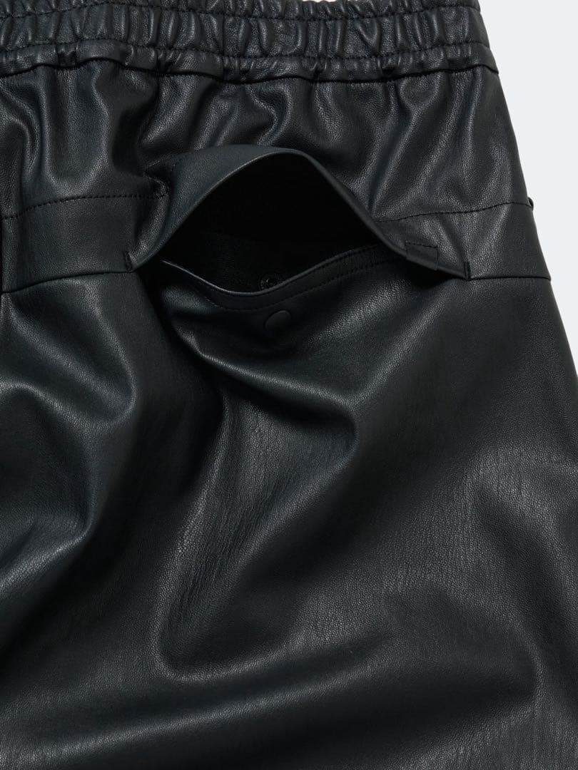 パンツ TECH SYNTHETIC SKIN WINDBREAKER PANTS