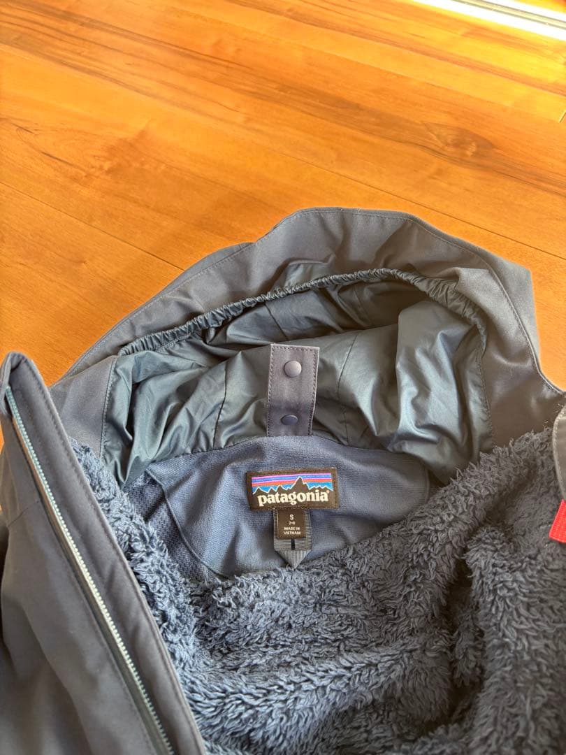 パタゴニア　フォーインワンジャケット　（S 7〜8）kids