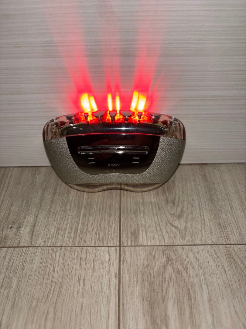 A*a様 ヤーマン YJFD1N リフトロジー リフトケア特化型美顔器